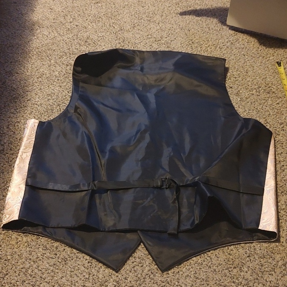 Peach Button-Up Vest - Picture 7 of 7